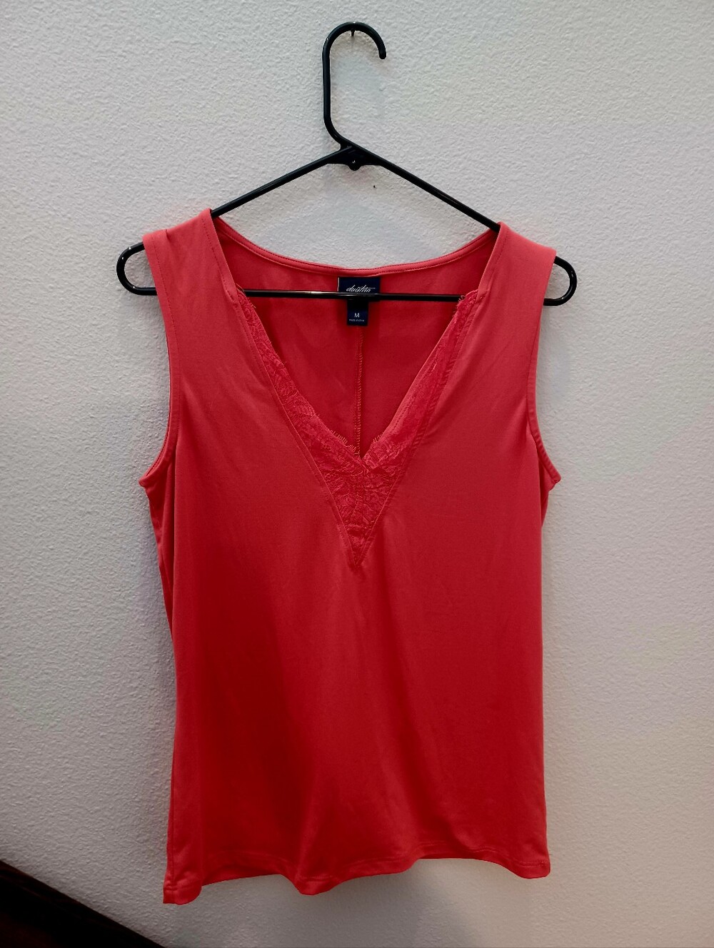 Daytrip Coral Lace-Trim V-Neck Camisole